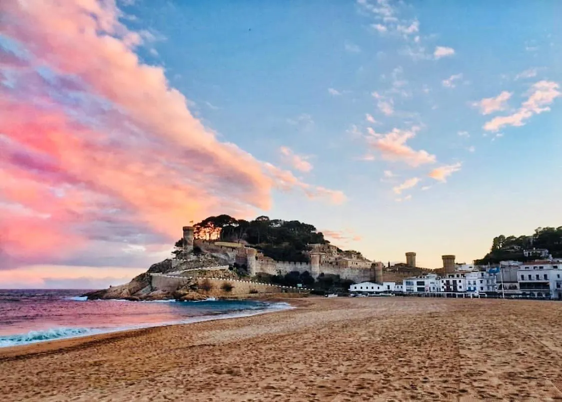Ancora Frontbeach Luxury Apartment Tossa de Mar Spanje