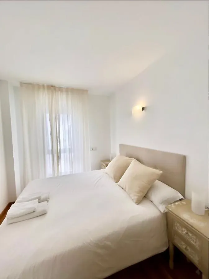 Ancora Frontbeach Luxury Apartment Tossa de Mar
