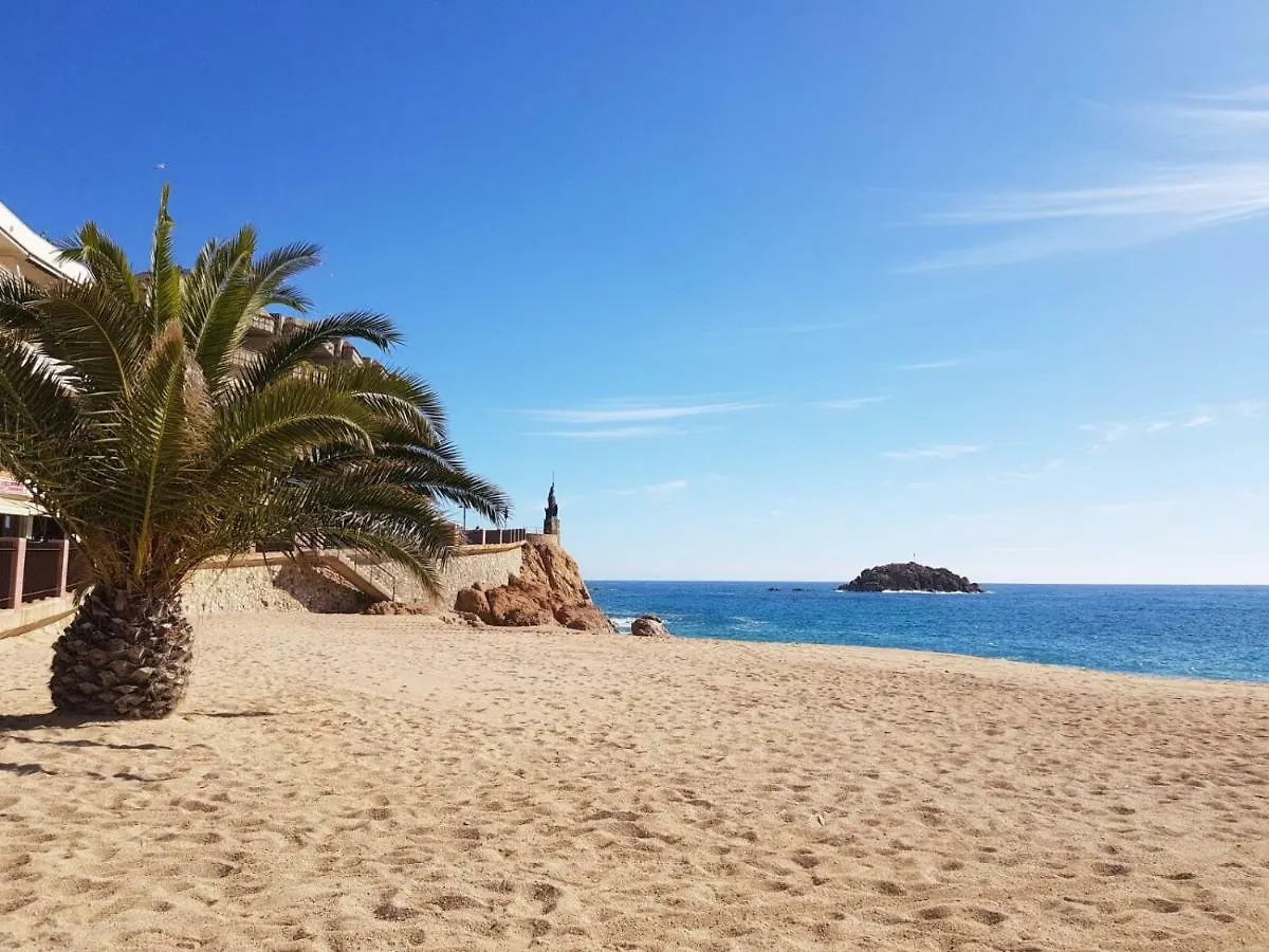 Ancora Frontbeach Luxury Apartment Tossa de Mar 0*,  España