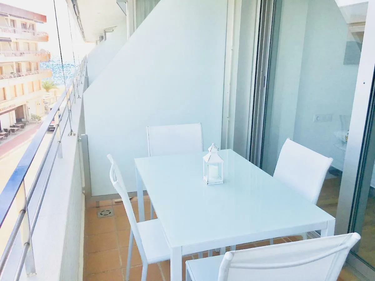 Ancora Frontbeach Luxury Apartment Tossa de Mar